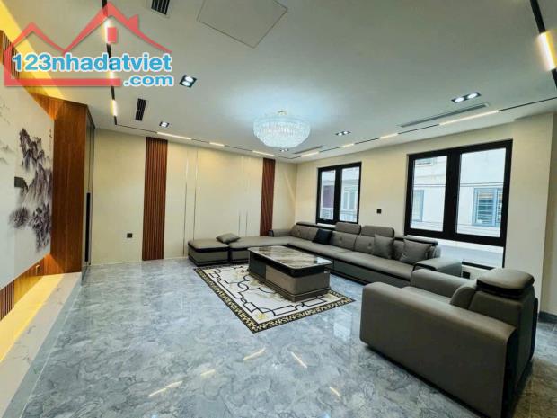 Bán nhà khu phân lô tư đình 50m² , mt 6m , 7 tầng thang máy giá 13,9 tỷ vỉa hè ôtô tránh . - 2