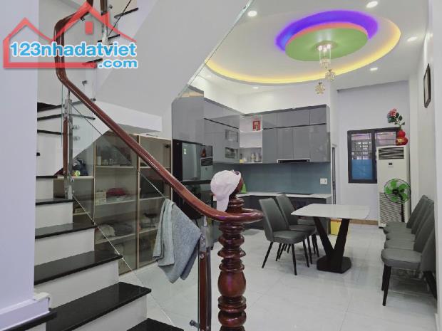 Nhà 4 tầng sát mặt tiền đường số 2 Tân Kiểng Quận 7, 66m 4x16.5m chỉ 11 tỷ - 1