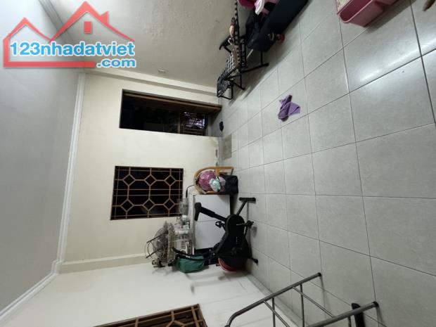 🏠NHÀ BÁN P9 TÂN BÌNH VỊ TRÍ CỰC ĐẸP CÁCH 1 CĂN HẺM XE HƠI - NHÀ 3 TẦNG 4PN. NHỈNH 6TỶ. - 4