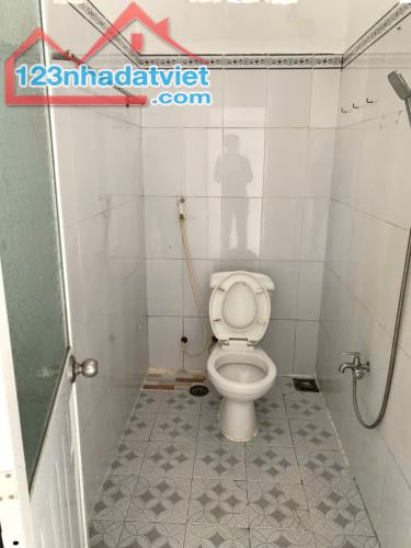 cho thuê nhà hẻm cây vú sữa hưng phú 70m2 rộng thoáng giá 2.8tr/tháng - 4