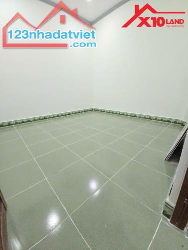 Bán nhà mặt tiền 410m2 chợ Phú Thọ, đường Nguyễn Khuyến, Trảng Dài. Giá tốt: 9,5tỷ