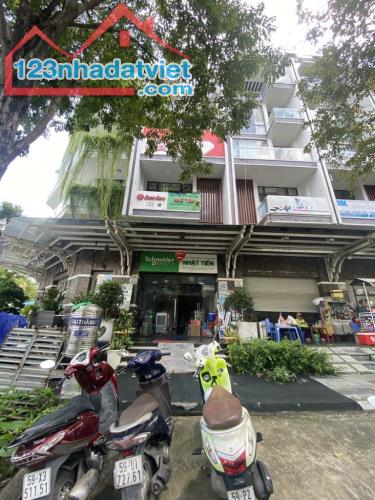 Chính chủ bán nhà Vạn Phúc ngay góc Nguyễn Thị Nhung, 100m2, 5 tầng, sổ hồng riêng - 1