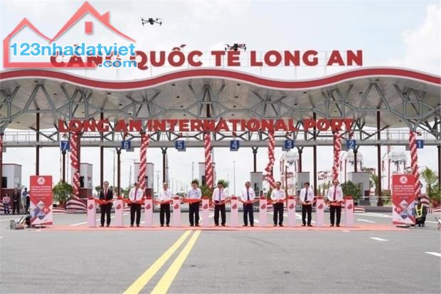 Bán 1100m2  đất nền gần KCN Đông Nam Á, Tân Tập, Long An - 4