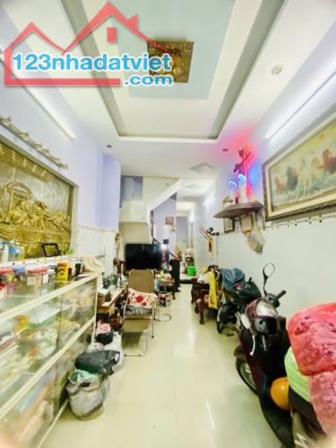 Bán Nhà HXT Thông Tân Hương, Víp Tân Phú, 160m2, 4 Tầng Nở Hậu, Nhỉnh 15 Tỷ TL.