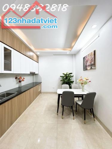 Tây Hồ 37m2, 5 tầng, MT 3.2m phù hợp Vừa ở và kinh doanh - 3