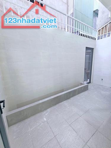 BÁN NHÀ RIÊNG ĐƯỜNG 835, 2,2 TỶ, 115M2, 4PN + 3WC/ PT, ĐẦY ĐỦ NỘI THẤT - 2