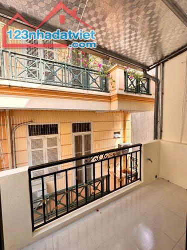 Thụy Khuê - Tây Hồ - 24m- 40m ra ô tô tránh . 5,2 tỷ - 3