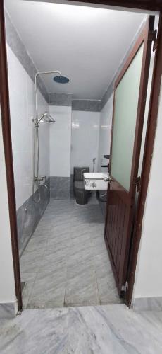 Nhà hẻm Liên Khu 5-6,Bình Hưng Hòa B dt 50m2 1 lầu 2pn 2wc giá 4,3 tỷ - 4