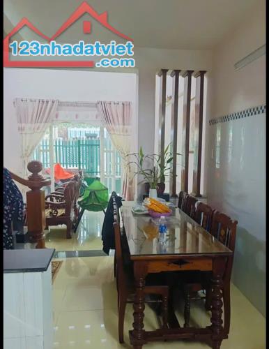 Bán nhà 3 tầng đường Phan Thanh . DT:62m2 . Ngang 5m . Giá 3tỷ