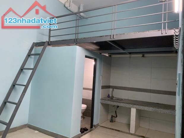 Bán dãy trọ doanh thu cực tốt sau lưng Đại Học Kinh Tế 600m2 sử dụng. - 2