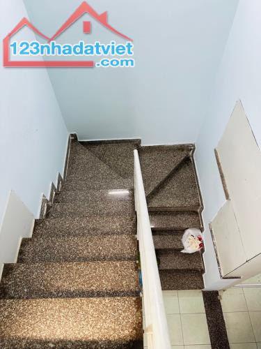 BÁN NHÀ MT Võ Thành Trang, Tân Bình 2 tầng 96m2(4,2x23). Kinh doanh đỉnh. Giá chỉ 12,8 tỷ. - 2