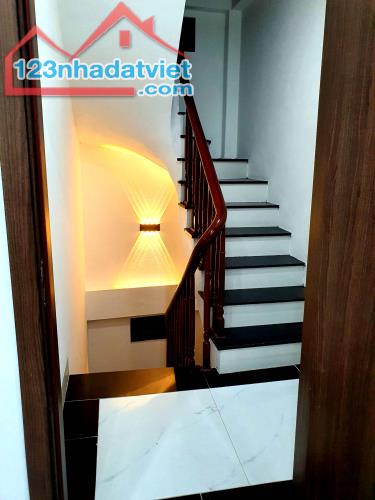 Bán nhà riêng 5 tầng Khuất Duy Tiến, Thanh Xuân, 40m2, giá 7,5 tỷ - 3