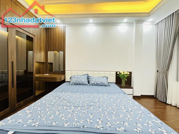 Hàng hiếm phố Hoàng Quốc Việt, 35m2, nhà phân lô vỉa hè, oto tránh, giá thương lượng - 3