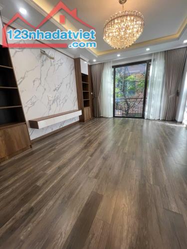 THỤY KHUÊ - DT45M2 X7T - MT 4,5M - 15,2 TỶ- PHÂN LÔ   -Ô TÔ 7 CHỖ CHẠY QUANH NHÀ - 5