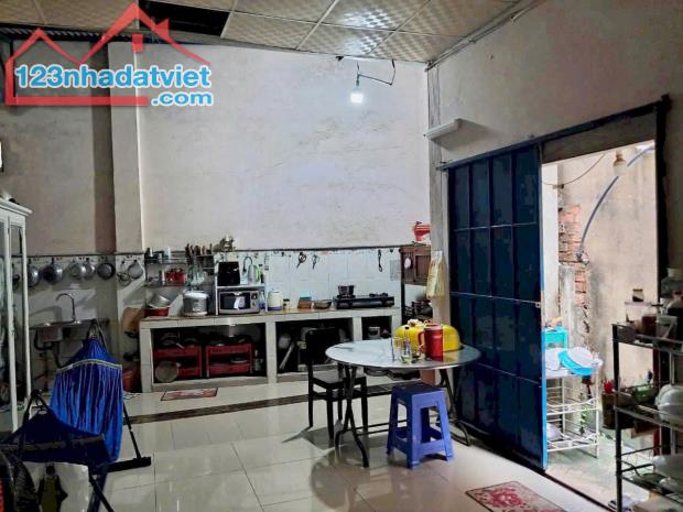 Bán Nhà Mặt tiền nhựa 8m (140m2), 713Tr, Đ.Ba Sa-Phước Hiệp-CủChi, SHR - 2