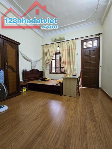 Bán gấp phân lô Trung Kính 4 tầng 50m2, ngõ 2 ôtô tránh nhau, sát phố, ở, cho thuê, KD tốt - 3