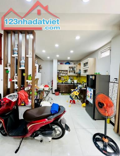 ⏰️Nhà 4 TẦNG 4PN MỚI ĐẸP ở NGAY~P5 PHÚ NHUẬN Ngang LỚN 8m~40m² GIÁ chỉ 6 Tỷ