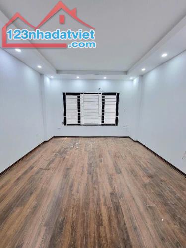 Ngay trường học Tả Thanh Oai 38m thang máy chỉ 5 tỷ  Bán nhà 38 m², xây mới 6 tầng - 4