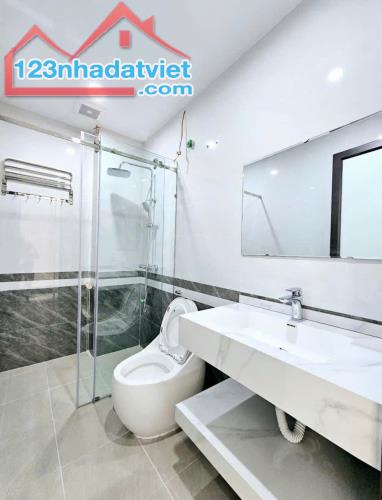 Bán nhà 4 tầng ô tô đỗ cửa mới tinh chỉ 4,75 tỷ Hồ Sen, Lê Chân, Hải Phòng - 1