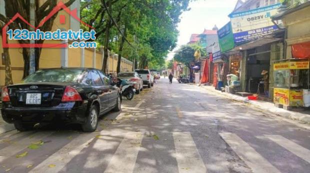Bán nhà Mặt Phố 70m2, mt 4.5m, đường Ô Cách, Hoa Lâm - Việt Hưng, Long Biên. Nhỉnh 11 tỷ