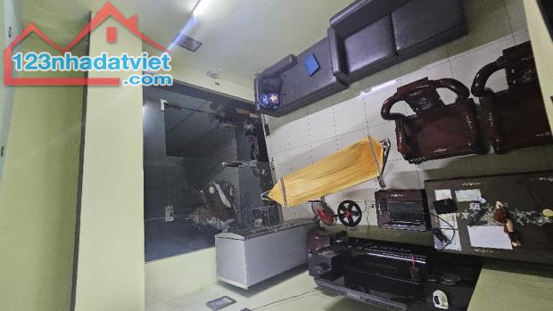 Quân 7, Đường Gò Ô Môi, P Phú Thuận, 9.3x24m, Nhà 4 Tầng, Giá 25 Tỷ, Bán. - 2