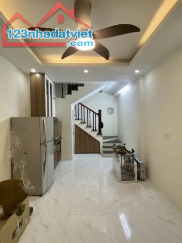 BÁN NHÀ NGÕ RỘNG NÔNG, THÔNG, PHỐ ĐIỆN BIÊN PHỦ DT 28M2! - 1