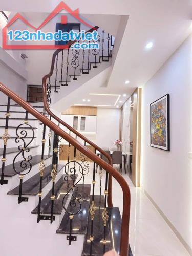 Bán nhà Xã đàn, 30m2 5T 5,75 tỷ, Full nội thất, lô góc, 30M ra phố, Thoáng sáng, Ở có LỘC - 1