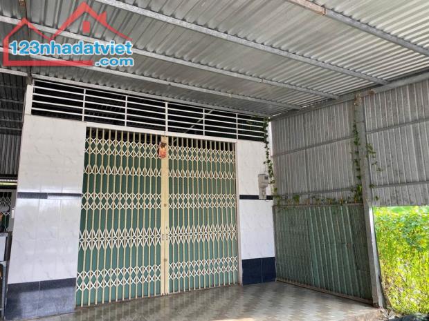 Nhà Củ Chi Cần Bán Gấp. Xã Phước Hiệp. DT 140m2. Giá 600 Triệu. Sổ Hồng Riêng - 3