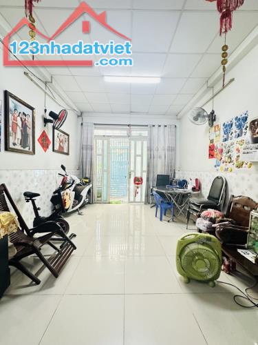 Nhà bán phường 17 bình thạnh hẻm xe hơi 50m2 ngang 4m điện biên phủ nhỉnh 7 tỷ