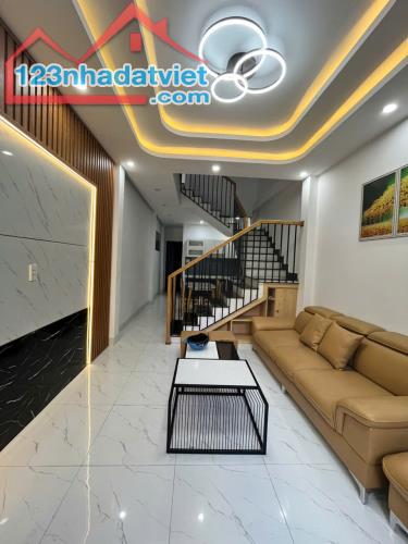 ♪Nhà sau MT Ông Ích Khiêm, Thanh Bình, 52m2, 2 tầng đẹp thoáng, 3PN, 3.2 tỷ