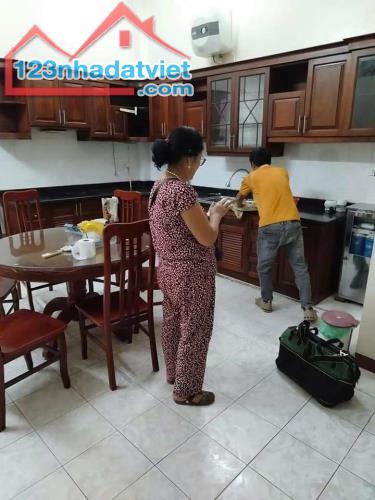 Cho thuê nhà ngõ phố Khương Trung Thanh Xuân 60m x 3 tầng, giá 12tr/tháng - 2