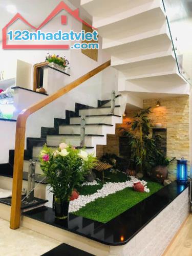 BÁN NHÀ HXH Tân Sơn Nhì, Tân Phú 2 tầng 60m2(5x12). Nhà đẹp ở ngay. Giá chỉ 8,2 tỷ. - 1