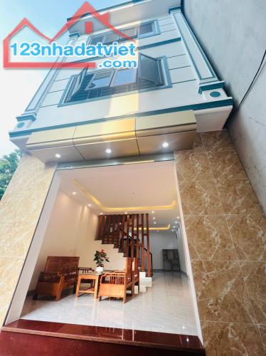 Bán nhà mới, đẹp, 3 tầng Vĩnh Quỳnh, Thanh Trì,  Diện tích: 63m2, Giá nhỉnh 4 tỷ. - 1