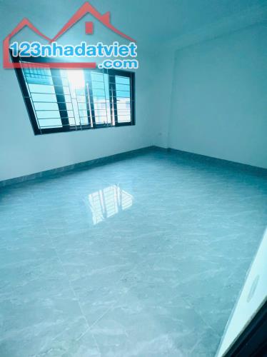 Bán nhà 3 tầng mới xây, Diện tích 63m2 Vĩnh Quỳnh, Thanh Trì, Giá rẻ 4,5 tỷ. - 2