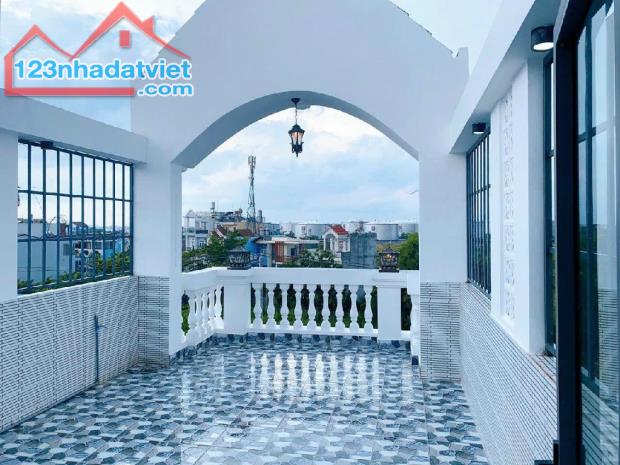 Nhà 4 tầng 84m2 mặt tiền đường nhưạ 16m Huỳnh Thị Đồng 1979 Huỳnh Tấn Phát Thị Trấn 8.3tỷ - 4