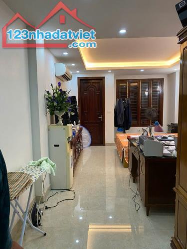 Bán nhà 20m ra phố Nguyên Hồng 7 tầng 55m2 thang máy, ngõ ôtô tránh vỉa hè cho thuê KD tốt - 4