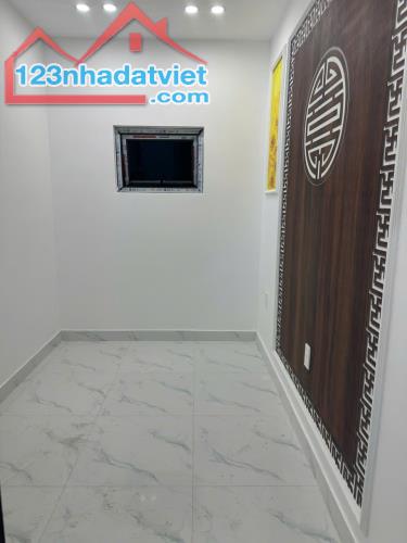 Bán nhà 3 tầng sạch đẹp mặt ngõ đường Nguyễn Hữu Tuệ - 5