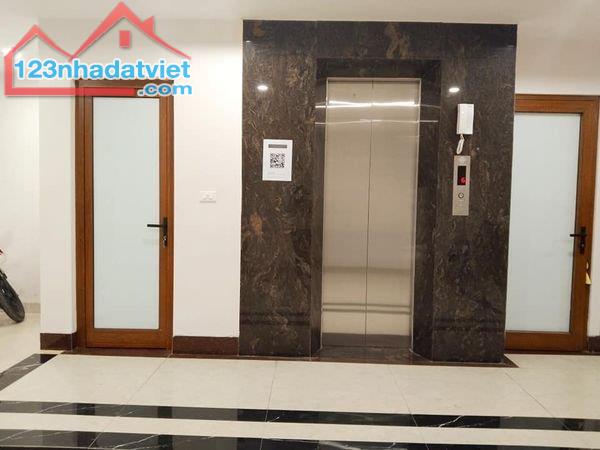 TÒA CĂN HỘ DỊCH VỤ, NGÕ 38, XUÂN LA- KD- THANG MÁY: 85M X7T, MT 5,5M, GIÁ 19 TỶ. - 5