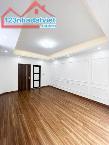 💥💥💥HIẾM CÓ BÁN NHÀ TRUNG TÂM PHỐ 40M2X5 TẦNG RỘNG RÃI MỚI ĐẸP