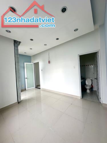 BÁN NHÀ NGAY TRƯỜNG CĐ CÔNG THƯƠNG, 50M2 3 TẦNG BTCT NHỈNH 4 TỶ - 2