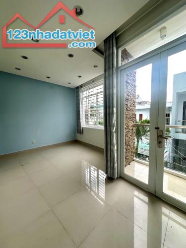 BÁN NHÀ NGAY TRƯỜNG CĐ CÔNG THƯƠNG, 50M2 3 TẦNG BTCT NHỈNH 4 TỶ - 3