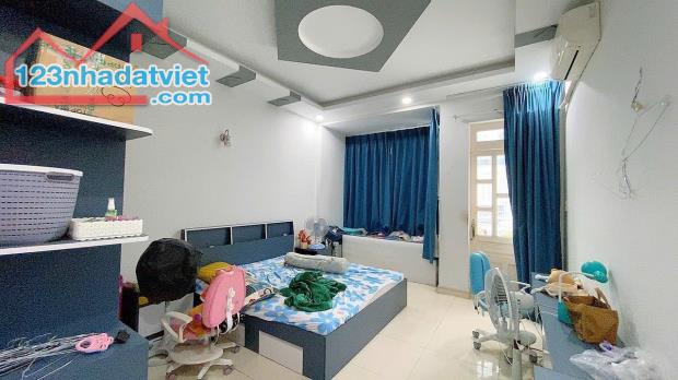 Siêu Phẩm chân dài LK 5-6 gần chợ-80m2-hẻm 6m thông 4Tầng 5 tỷ - 3