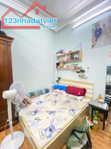 BÁN NHÀ MẶT CHỢ NGHĨA ĐÔ 15 TỶ 45m 4 TẦNG MT 3,5m VỈA HÈ Ô TÔ TRÁNH LẠC LONG QUÂN CẦU GIẤY - 3