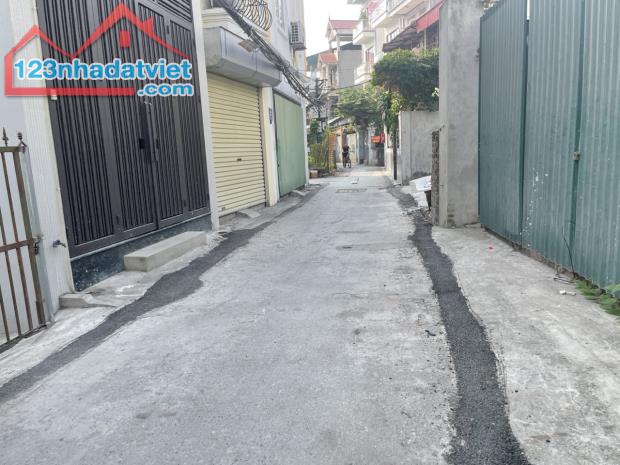 Bán 52m đất ngõ 68/188 Thạch Bàn, ô tô morning vào nhà giá chỉ 6,55 tỷ