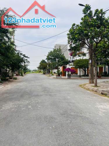 Đất chung cư Hoàng Mai,An Dương 100m2 đường 12m giá 3,1 tỷ VỊ TRÍ ĐẸP -	Vị trí đẹp, từ mặt - 1