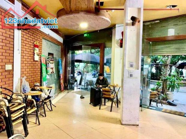 Tòa nhà Trần thái Tông 66m2*6T, MT10m lô góc 2 mặt vỉa hè kinh doanh cafe văn phòng 32 tỷ - 1