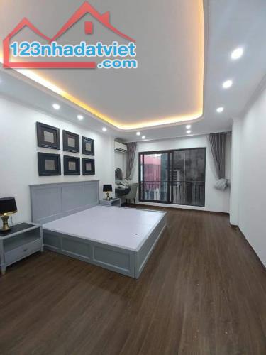 Khu Vip Đào Tấn - 5 tầng thang máy - ô tô 10m - 68m, giá 16.9 tỷ. - 3