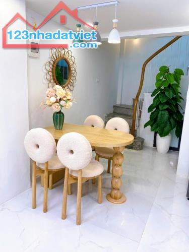 Nhà Đẹp Gần Đường Ô TÔ Thọ Lão, Hai Bà Trưng 22m, 5 tầng, mt 3m, giá 5.98 tỷ. - 2