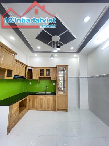 Bán nhà riêng 4*10 4 tầng 4pn đường số 9 Tân Phú Q7 giá chỉ 10.5 tỷ - 1