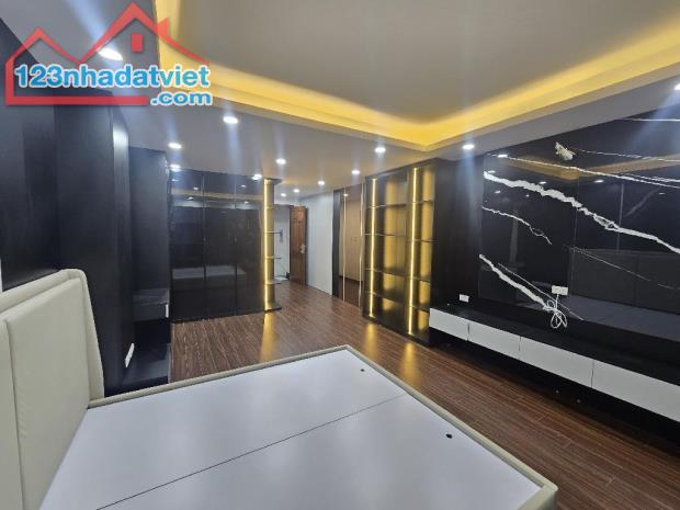 BÁN GẤP NHÀ MỚI LÔ GÓC, Ô TÔ, THANG MÁY, Ở SƯỚNG GẦN HỒ ĐỀN LỪ, DT 40m x 6T, NHỈNH 10 Tỷ - 2